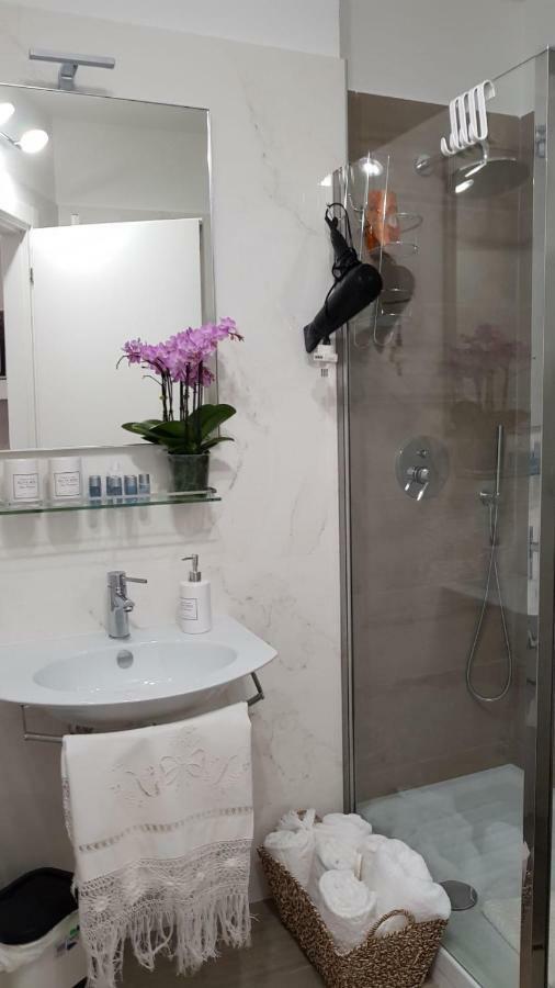 Cristel Apartment - 15 Min Da Milano Кормано Экстерьер фото