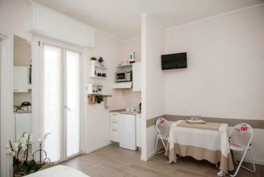 Cristel Apartment - 15 Min Da Milano Кормано Экстерьер фото